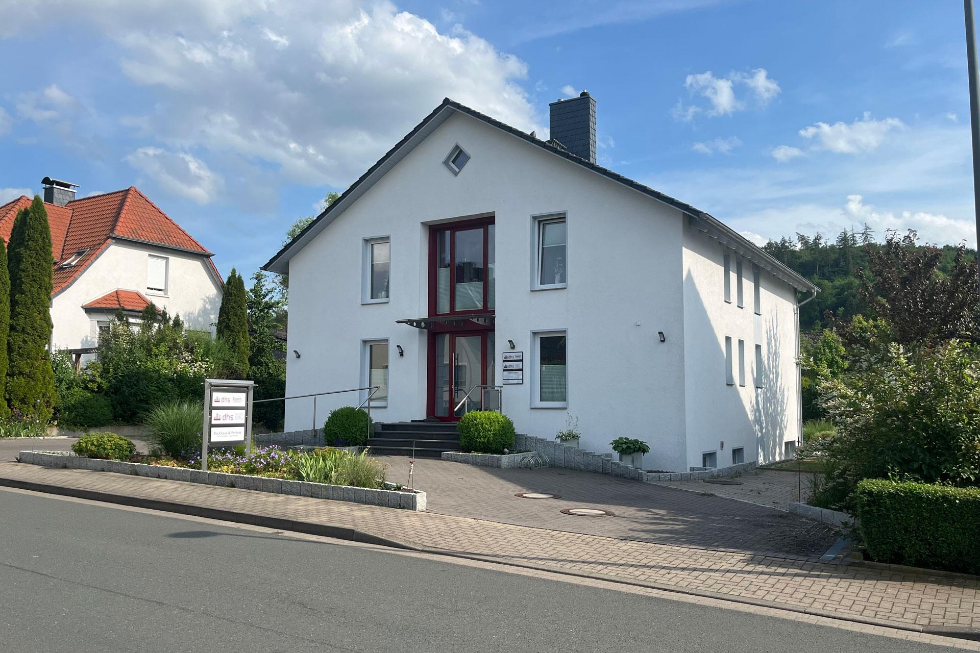 Bürogebäude Außenansicht am dhs Standort Lemgo